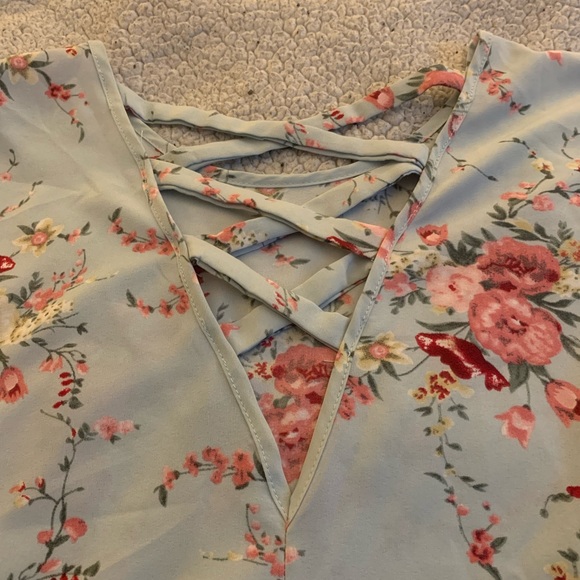 Light blue blouse from shein curve - Picture 2 of 3